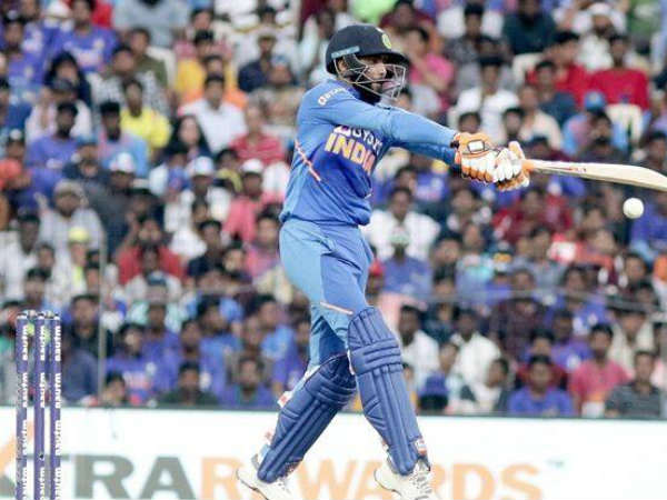 టాస్ ఓడి తొలుత బ్యాటింగ్ చేసిన టీమిండియా