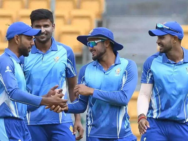 ఆదుకున్న శంకర్‌