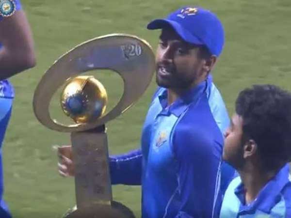 పాండేకు పెళ్లి కానుక