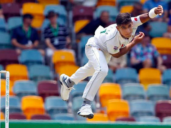 అరంగేట్రంలోనే అరుదైన రికార్డు