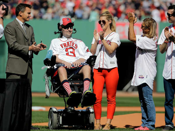 సెలబ్రిటీలు సైతం