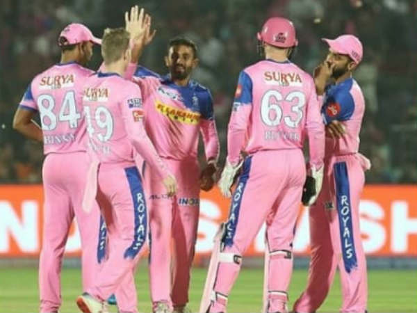 అట్టిపెట్టుకున్న ఆటగాళ్లు: