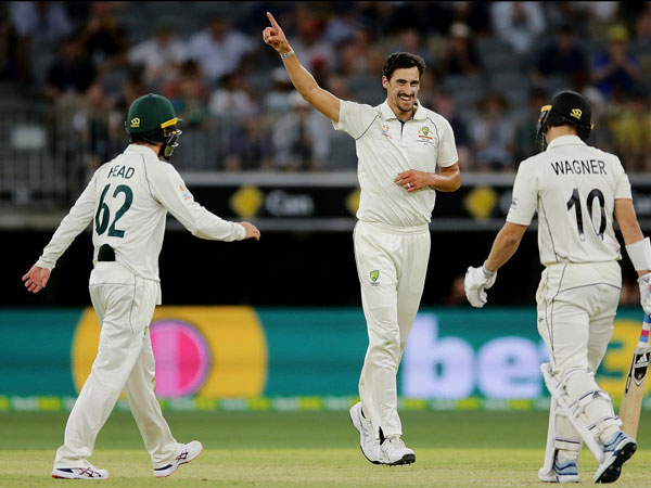 స్టార్క్‌కు 'మ్యాన్‌ ఆఫ్‌ ది మ్యాచ్‌' అవార్డు