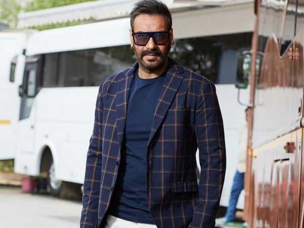  ఇద్దరు చించేశారు