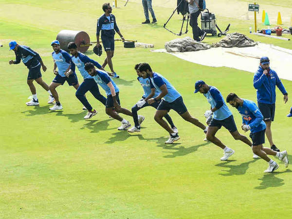 దుర్బేధ్యంగా భారత బ్యాటింగ్‌: