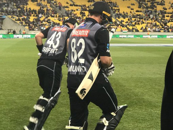 నాలుగో టీ20లో సూపర్ ఓవర్ సాగిందిలా