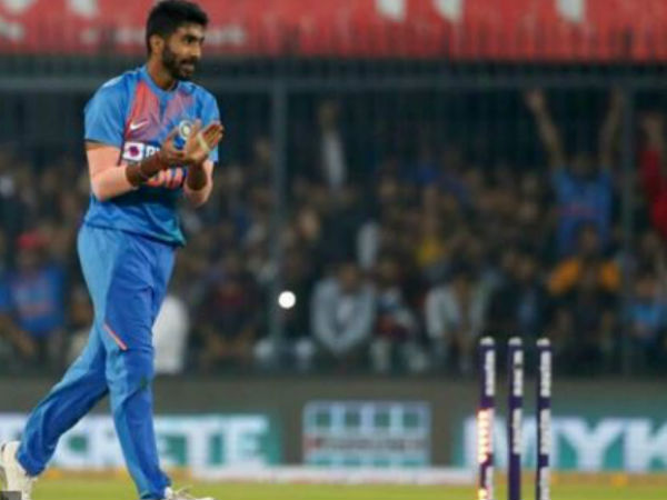 ఆసీస్‌ను ఆడుకున్న బుమ్రా: