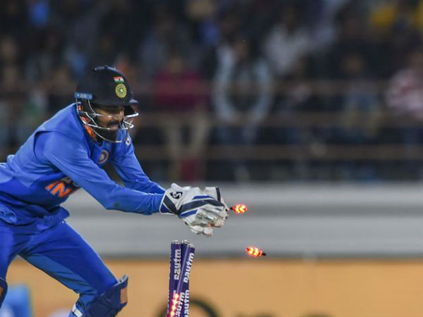 కీపర్‌గా సత్తాచాటాడు: