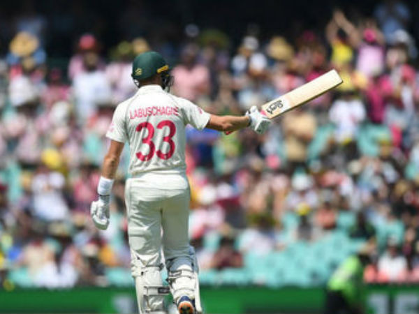 తొలి ఇన్నింగ్స్‌లో ఆసీస్ 454 ఆలౌట్