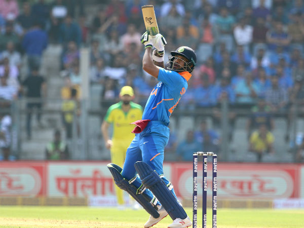 రెండో వికెట్‌కు 121 పరుగులు