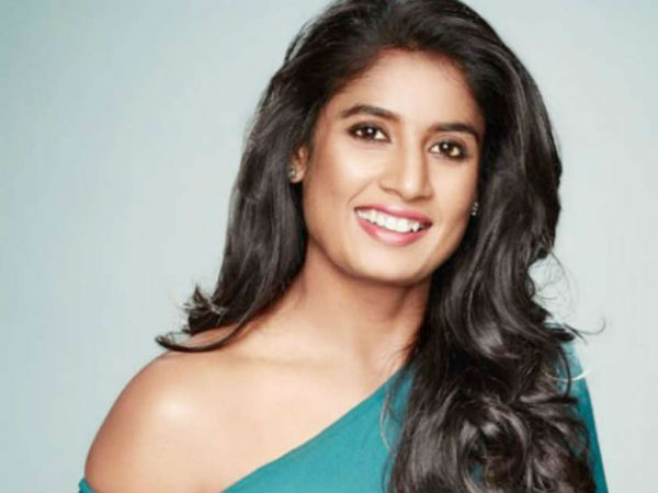 పూనమ్ యాదవ్‌కు చోట..