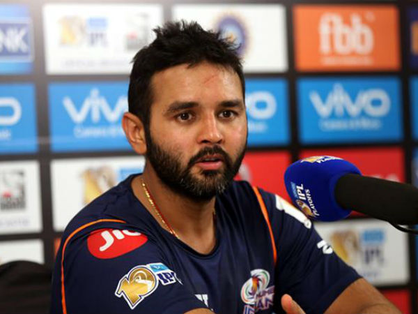 ఎవరేమనుకున్నా పట్టించుకోకు: