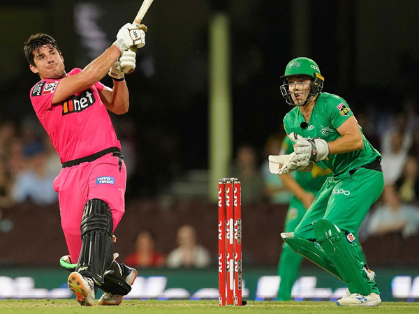 మార్కస్ స్టోయినిస్ హాఫ్ సెంచరీ