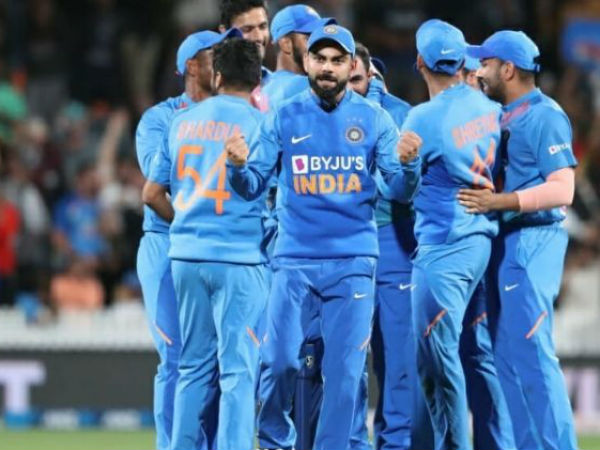 బెంచ్ ఆటగాళ్లకు అవకాశం ఇస్తాం: 