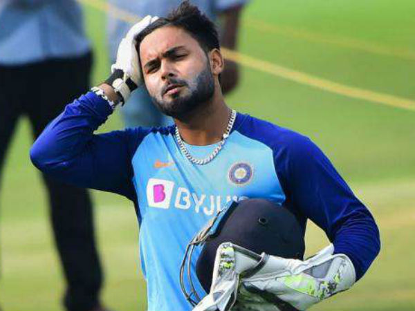 పంత్ మరింత సానబెట్టాలి.. పంత్ మరింత సానబెట్టాలి..