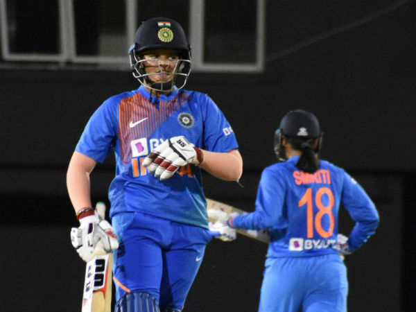 చెలరేగిన షెఫాలీ: