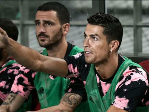 బెంచ్‌కే రొనాల్డో: