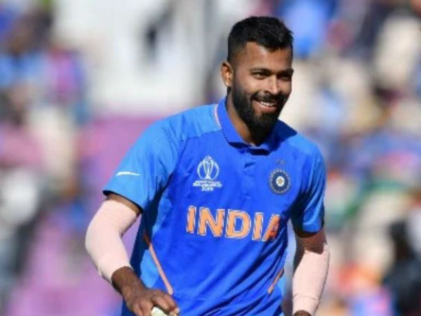 రజినీకాంత్ శివగ్నమమ్ దగ్గర..