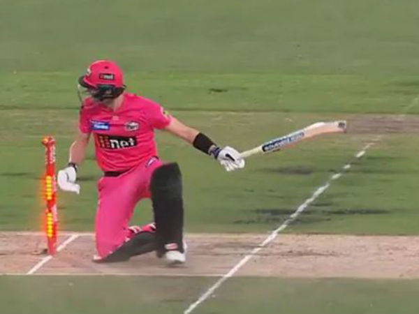 హిట్‌ వికెట్‌ సంబరాలు: