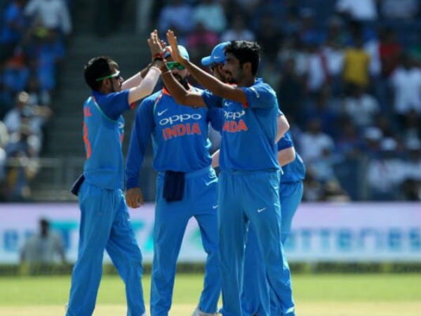 పాండేకు ఛాన్స్: పాండేకు ఛాన్స్: