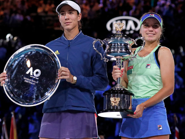 నెంబర్ వన్గా.. నెంబర్ వన్గా..