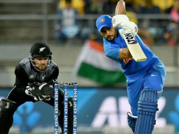 డబుల్‌ హ్యాట్రిక్‌: