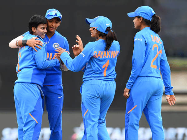 సెమీస్‌కు భారత్‌: 