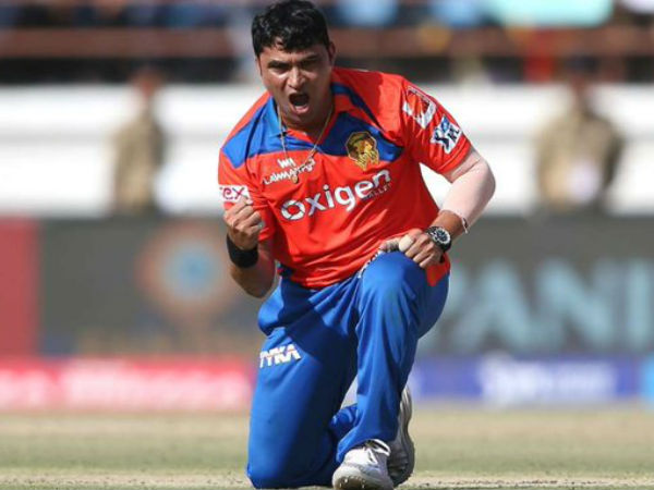 వారికే అనుమతి..