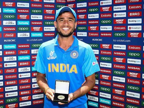  తొలి బౌలర్‌గా చరిత్ర: