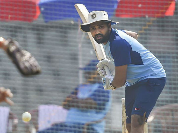 ఇప్పటికే ధావన్ ఔట్: