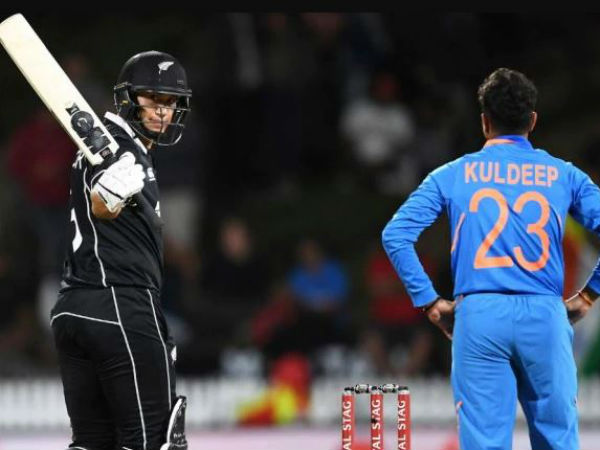 హమిల్టన్‌లో రికార్డుల మోత..