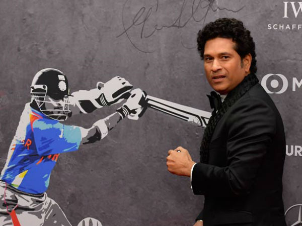  భుజాలపై ఎత్తుకొని: