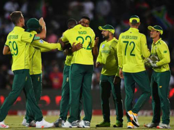 అధికారికంగా డికాక్ చేతికి పగ్గాలు: