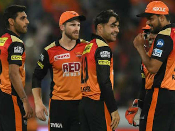  సన్‌రైజర్స్ సెటైర్స్..