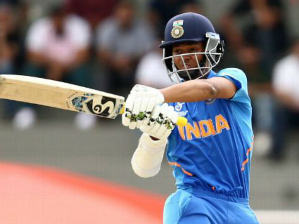 తొలి 2 ఓవర్లు మెయిడిన్