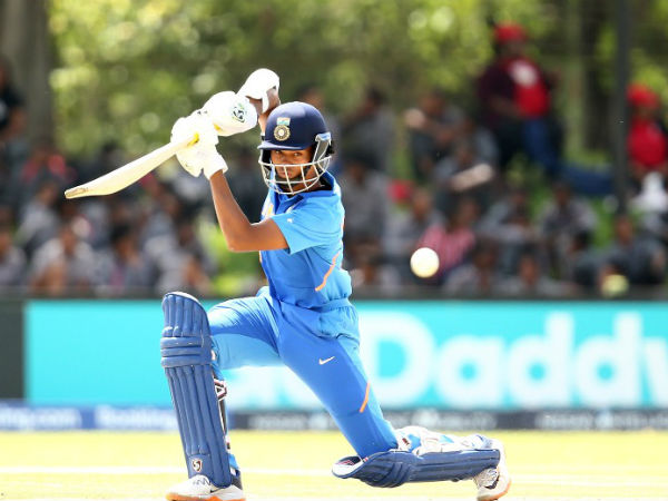  తొలి భారత ప్లేయర్‌గా..