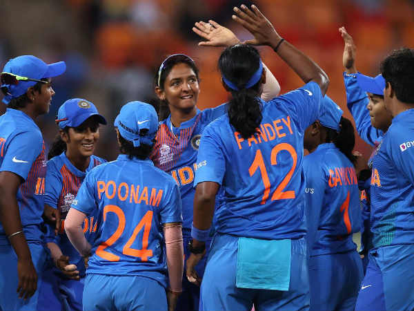 ఆదిలోనే షాక్..