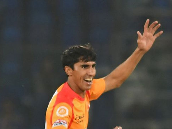 ఫీల్డింగ్ చేశావా? నిద్రపోయావా?