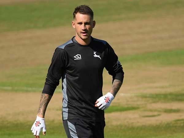 అందరికీ నెగటీవ్..