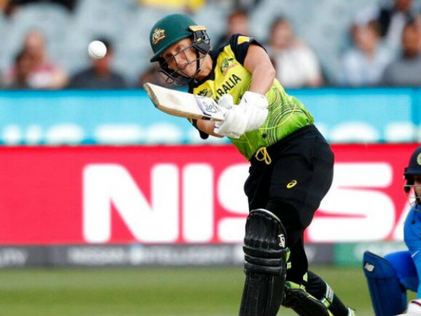  32 బంతుల్లో హాఫ్ సెంచరీ చేసిన హార్ధిక్ పాండ్య