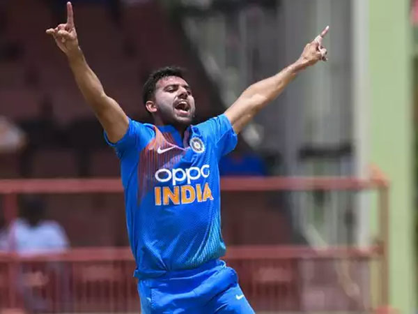 గాయంతో దూరం..