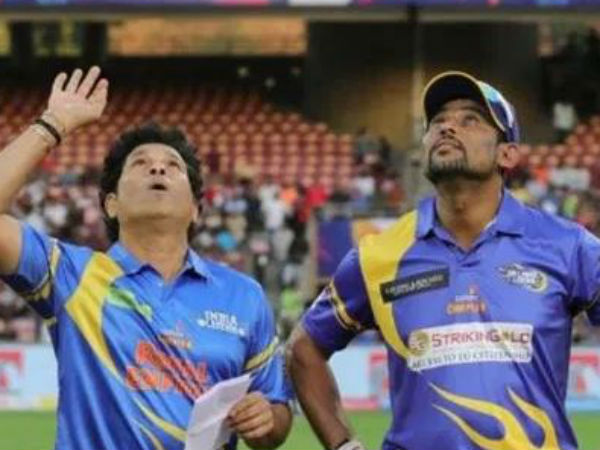 దిల్షాన్‌ మెరుపులు: