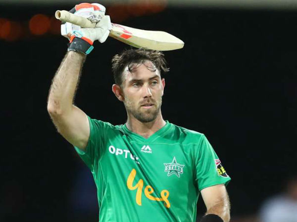 కుక్కులు అరవడంతో..