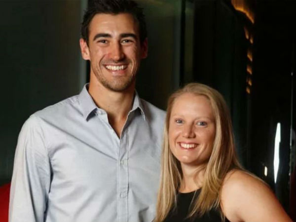 ప్రశంసల జల్లు..