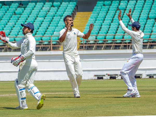 పిచ్‌ సరిగ్గా లేదు