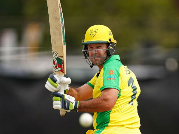  యువ ఆటగాళ్ల కోసం..