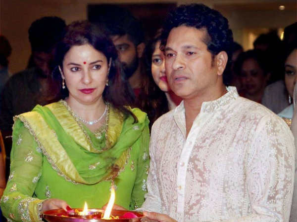 సారా మూలాలను మర్చిపోకుండా: