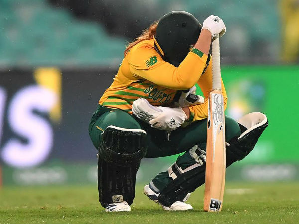 ఒత్తిడికి చిత్తై..