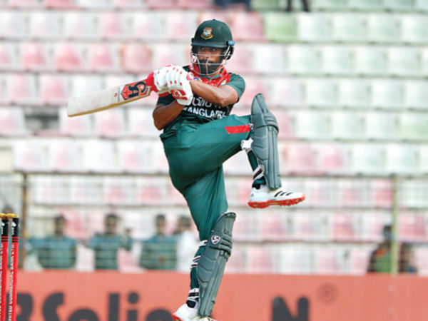 ఇక్బాల్‌ సెంచరీ: