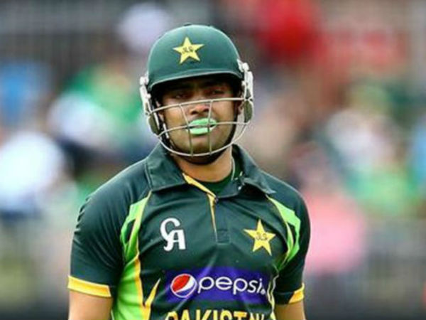 అడ్వాన్స్ తిరిగివ్వాలని: